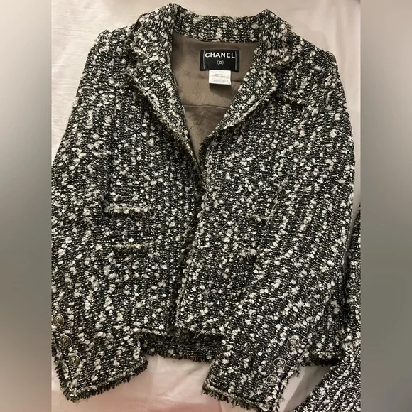 SOLD UNIQUE Authentic Chanel Tweed Suit set 2004 Autumn size 38. SOLD❌❌ - Picture 3 of 10